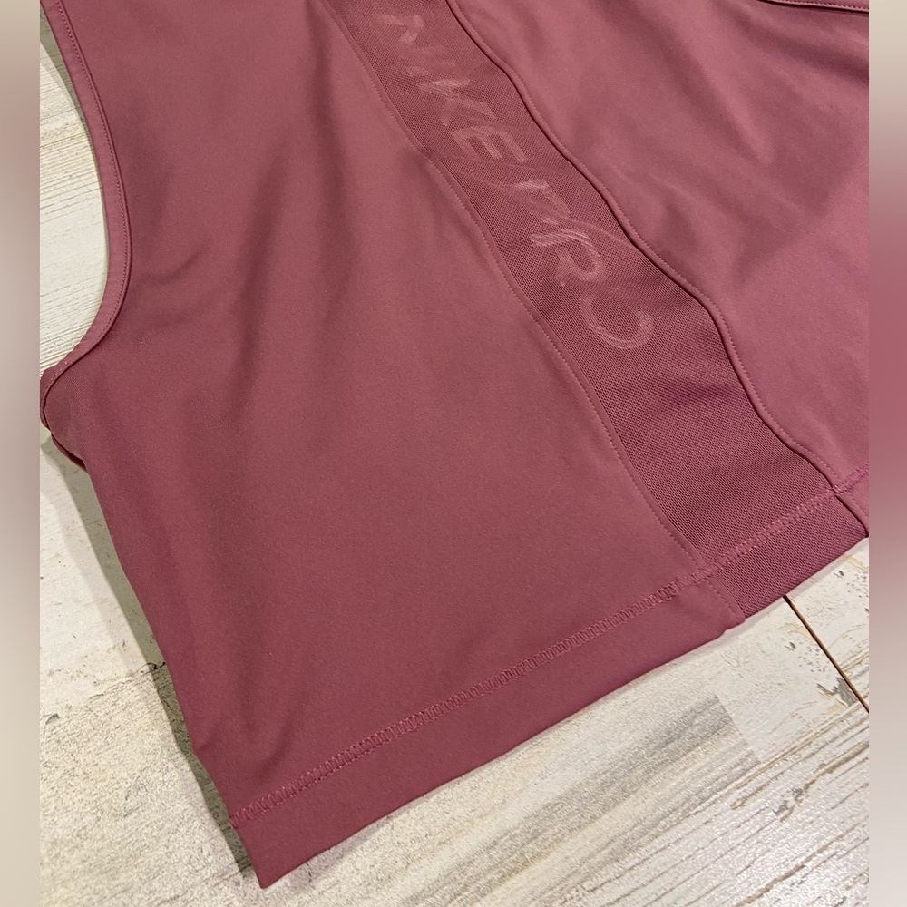 Nike Women’s Mauve Tight Fit Sleeveless Training Tank Top Medium - Picture 4 of 8